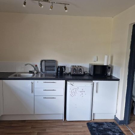 Maidstone Heights III - 1 Bedroom In Maidstone! ภายนอก รูปภาพ